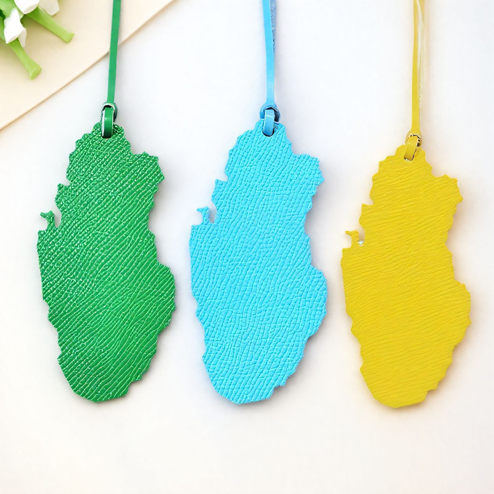 1pc Qatar Map Shaped PU Leathe - Women Accessories Qatar ulasan dan harga