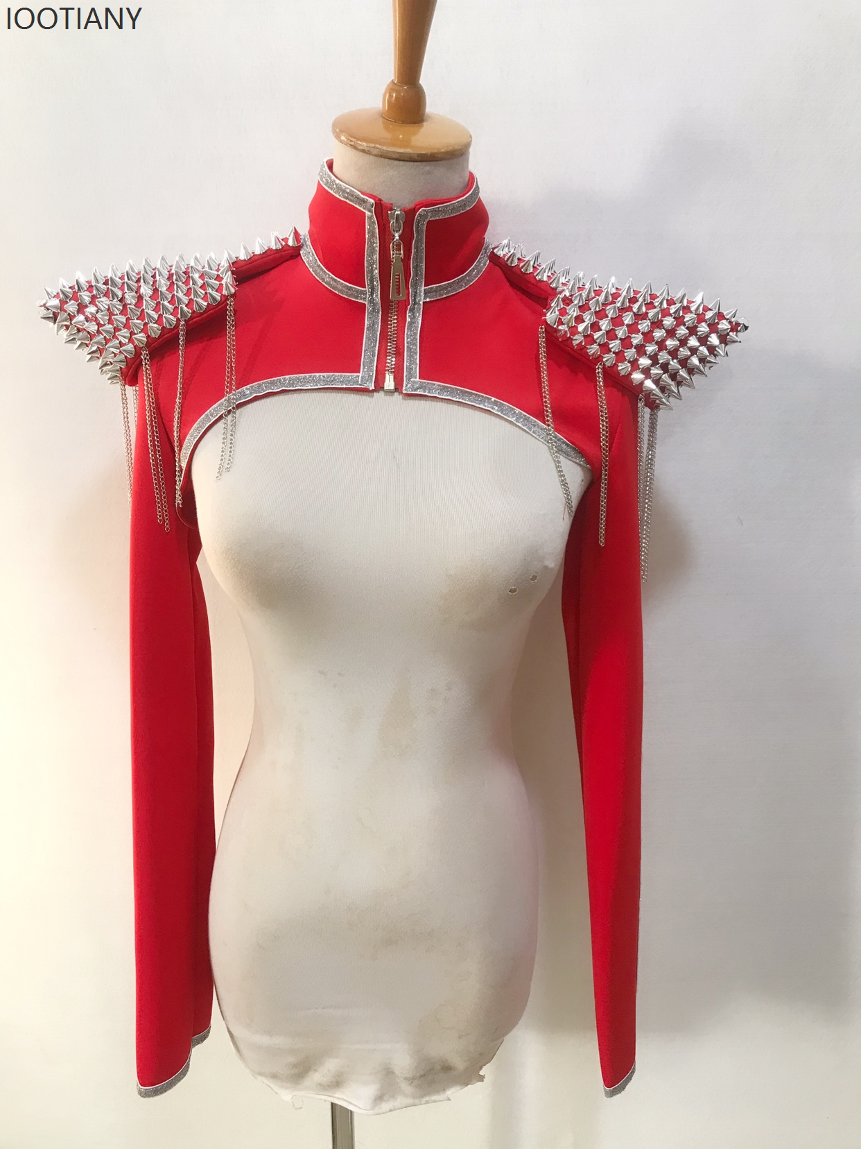 IOOTIANY Red Rivet Padded Shou - Women'S Red Accessories ulasan dan harga