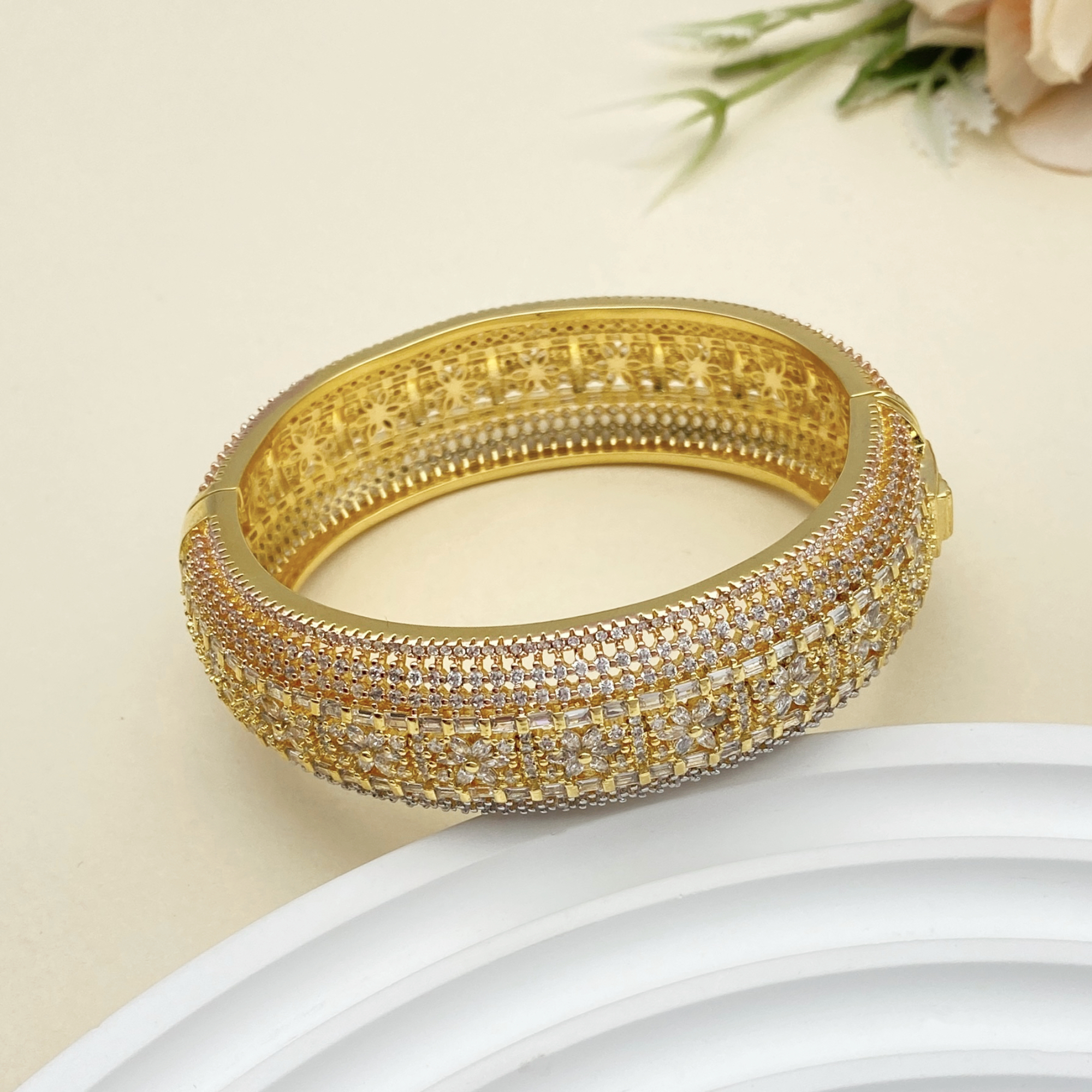 JRH Gold Plated Zirconia Bangl - Women Accessories Kuwait ulasan dan harga