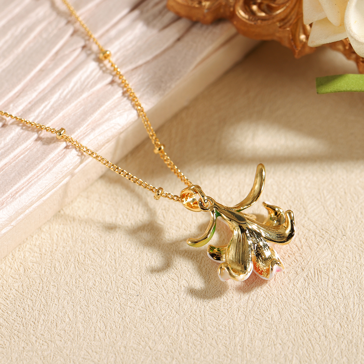 Elegant Pink Lily Flower Penda - Charm Necklace Dainty ulasan dan harga